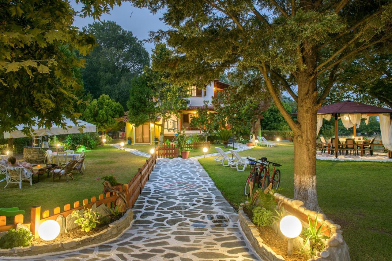 Villa Palmera Ierissós Esterno foto