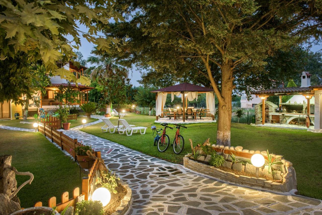 Villa Palmera Ierissós Esterno foto