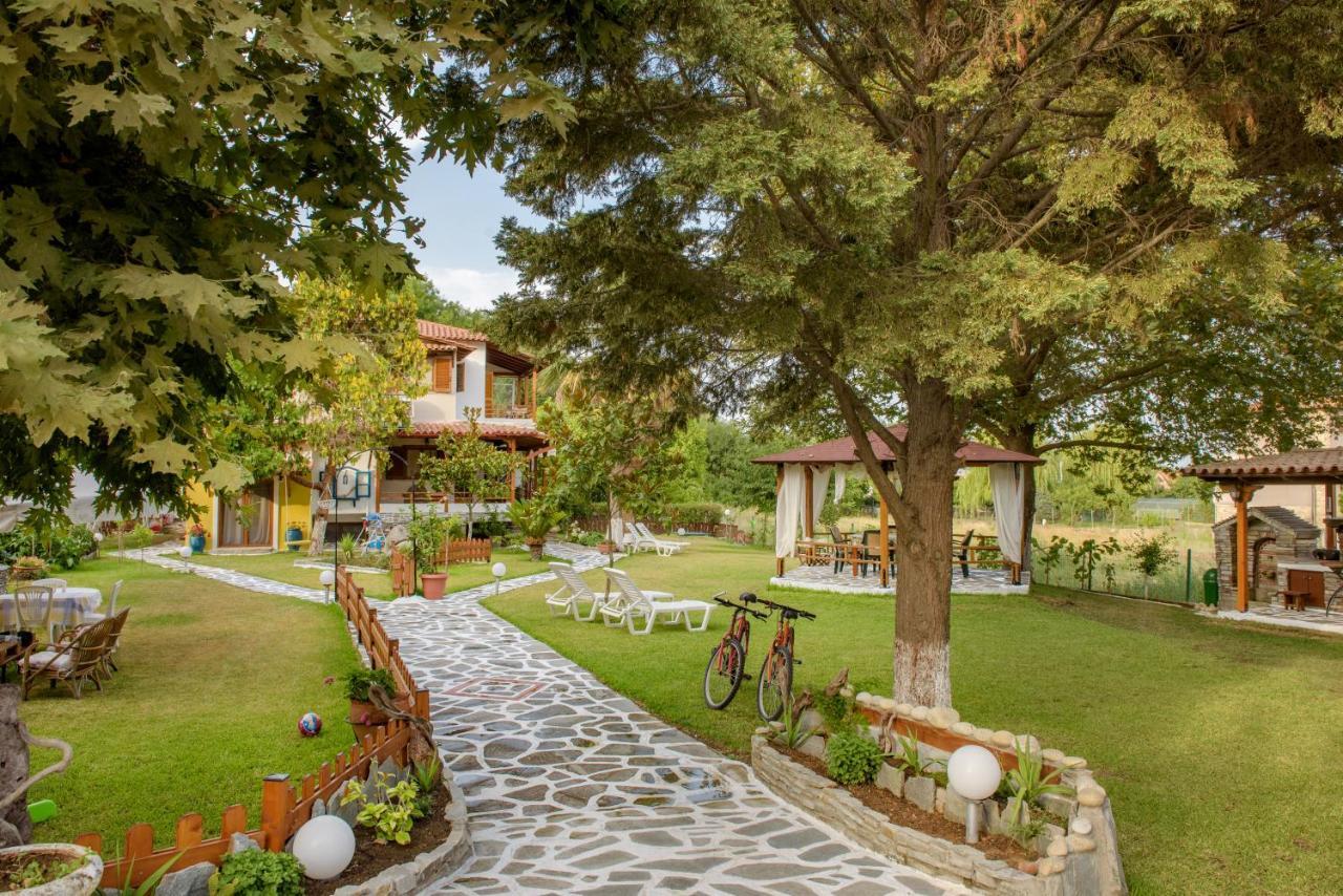Villa Palmera Ierissós Esterno foto