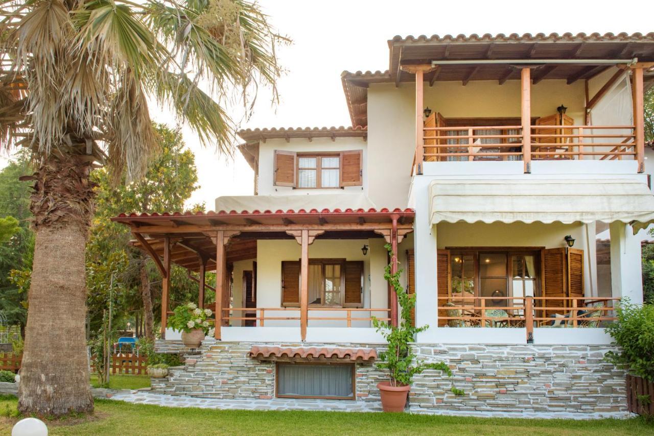 Villa Palmera Ierissós Esterno foto
